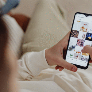 Instagram Marketing: A Step-By-Step to 10,000 Followers, How I Got Famous On Instagram In Just A Few Months!