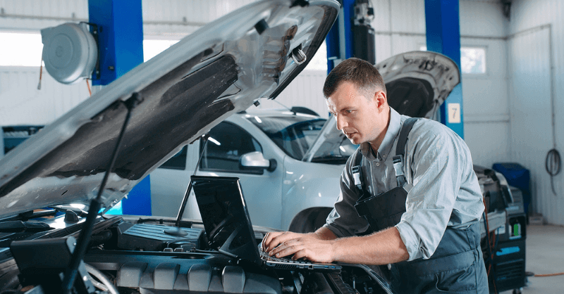 Guide for Getting into the Car Mechanic Industry for Car Mechanic Training course