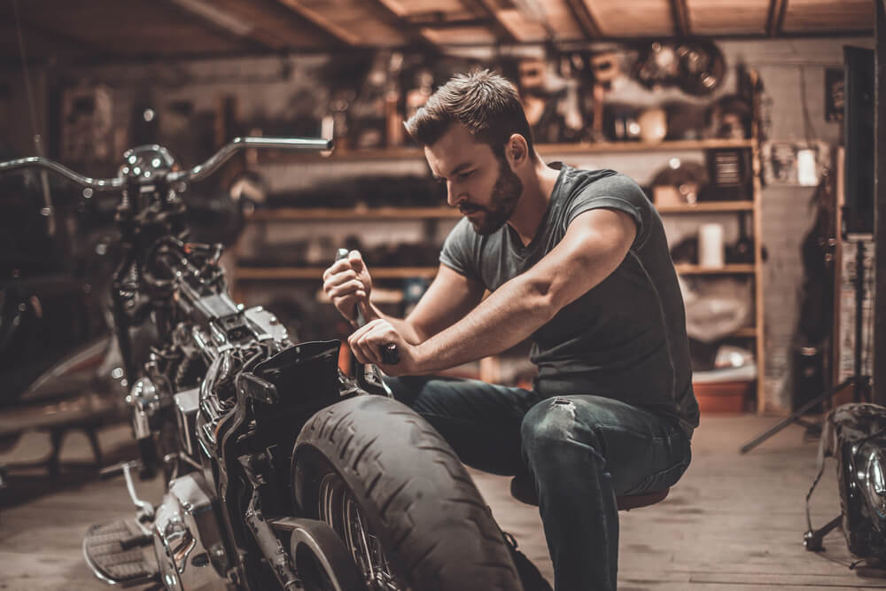 15 motorcycle maintenance tips you should know