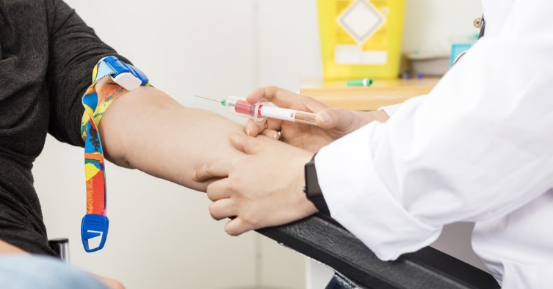 where can a certified phlebotomist work