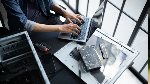 Essential IT Skills (IT Support) – One Education
