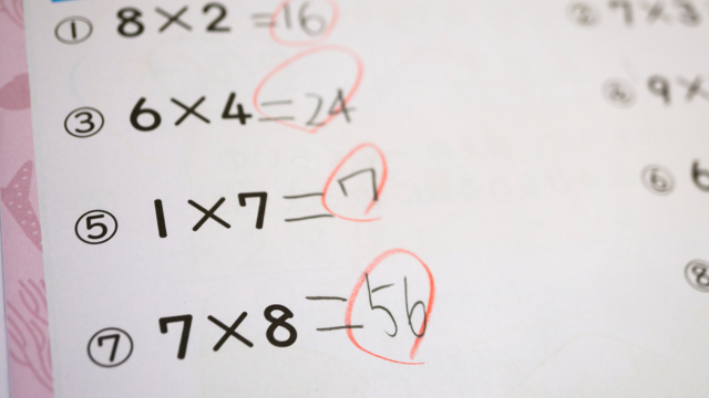 An Introduction to Discrete Maths