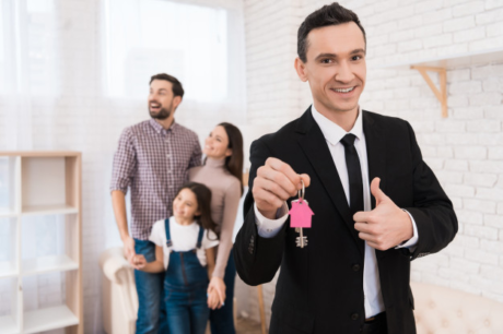How to become an Estate Agent