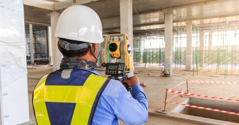 how to become a building surveyor