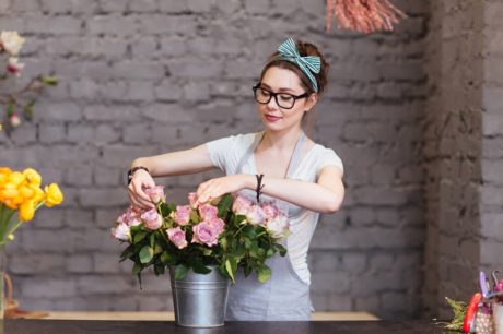 How to Become a Florist