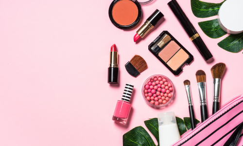 Make-Up Artistry: Professional Makeup Artist Essential Training