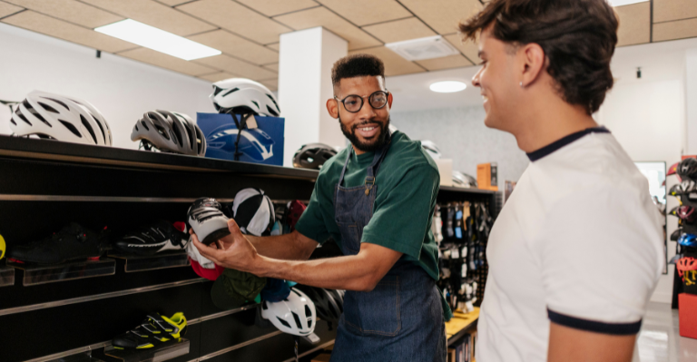 How to become a Retail Sales Assistant