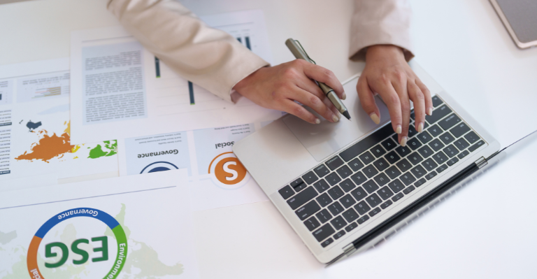 Typing for Secretarial and PA Professionals