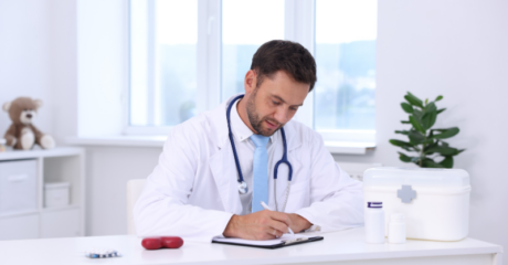 Top 11 Healthcare Courses in the UK